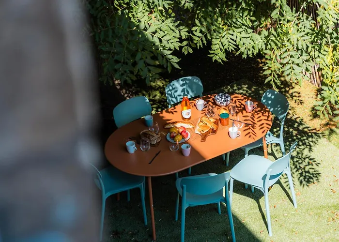 Maison Segrais - 6 Pers - Jardin - Vaugueux - Abbaye بيت للعطل