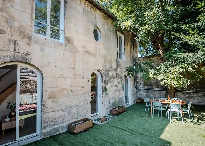 Maison Segrais - 6 Pers - Jardin - Vaugueux - Abbaye بيت للعطل *